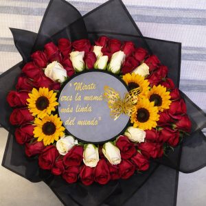 Bouquet espejo 60 rosas y 5 girasoles